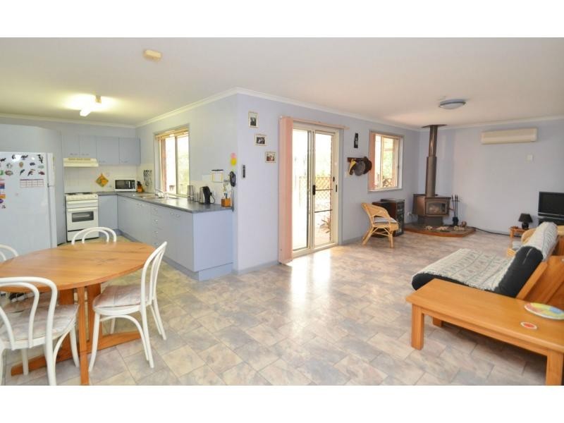 29 Holland Road, The Palms QLD 4570