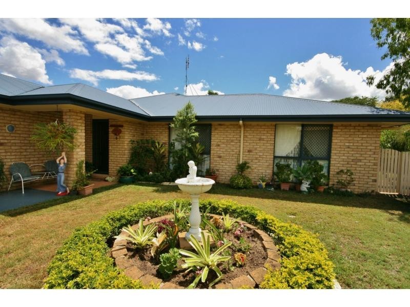 3 Inverary Court, Southside QLD 4570
