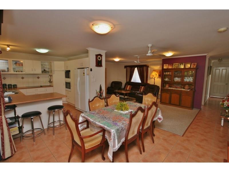 3 Inverary Court, Southside QLD 4570