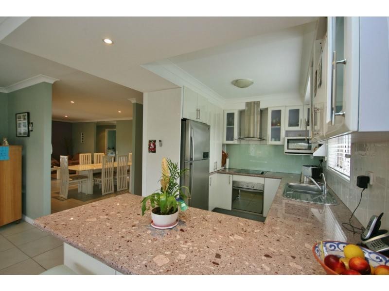 10 Bethongabel Court, Southside QLD 4570