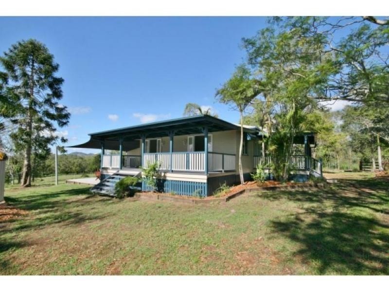 288 McIntosh Creek Road, Jones Hill QLD 4570