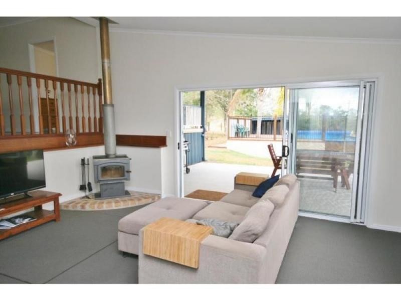 288 McIntosh Creek Road, Jones Hill QLD 4570