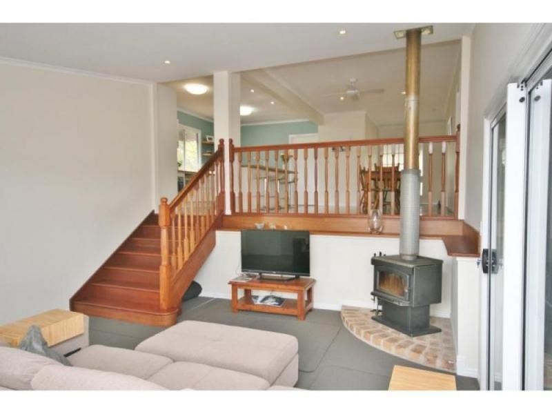 288 McIntosh Creek Road, Jones Hill QLD 4570