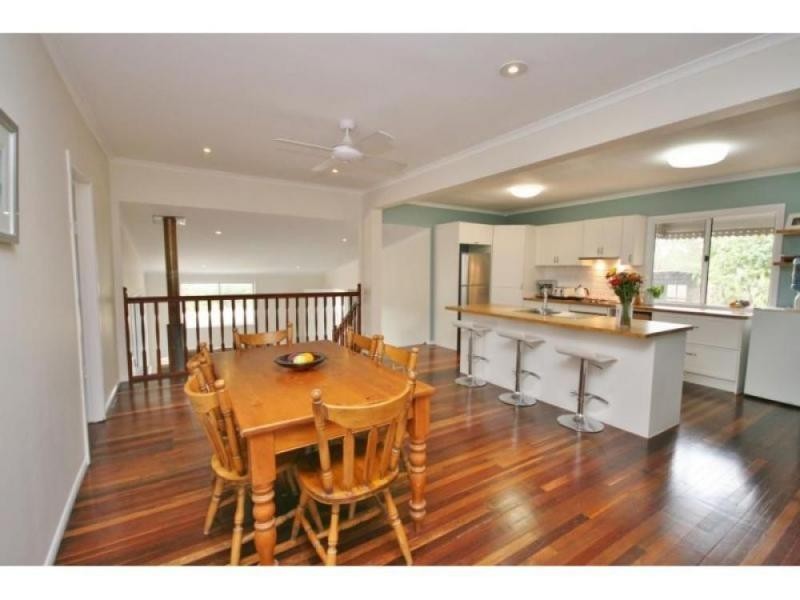 288 McIntosh Creek Road, Jones Hill QLD 4570