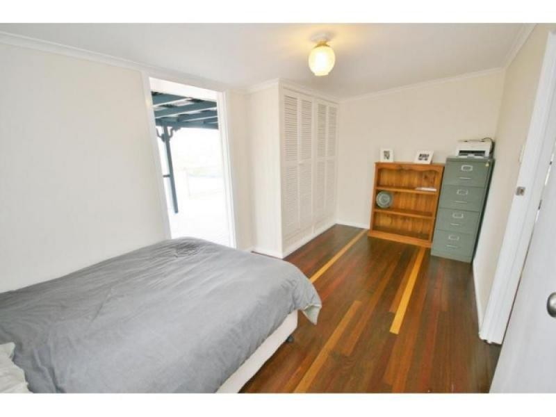 288 McIntosh Creek Road, Jones Hill QLD 4570