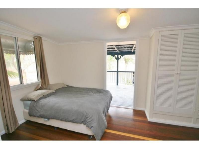 288 McIntosh Creek Road, Jones Hill QLD 4570