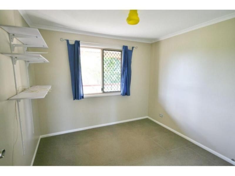8 McMahon Road, Monkland QLD 4570