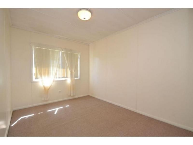 12 Roma Street, Monkland QLD 4570