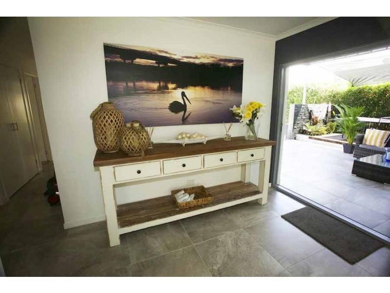 69 Lake Weyba Drive, Noosaville QLD 4566