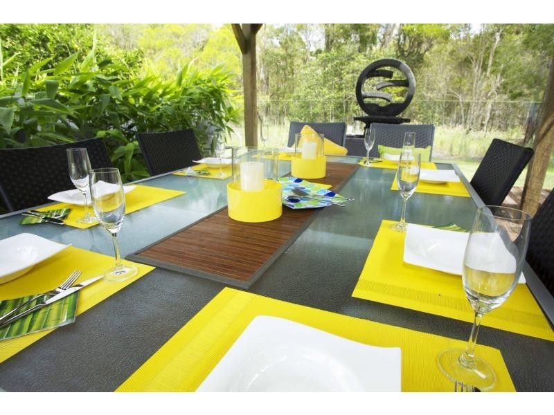 69 Lake Weyba Drive, Noosaville QLD 4566