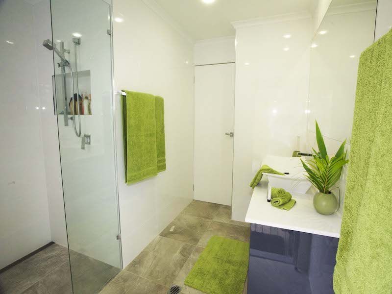 69 Lake Weyba Drive, Noosaville QLD 4566