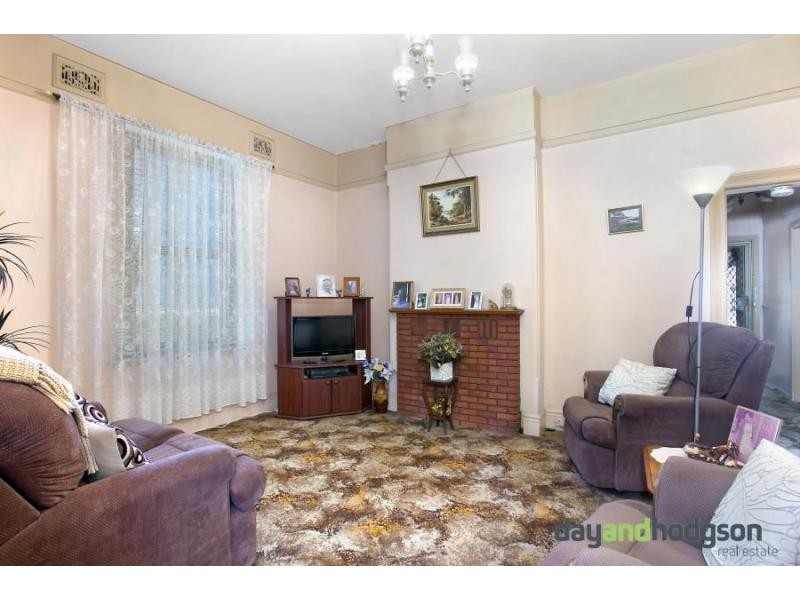27 Brooklyn Street, Tempe NSW 2044