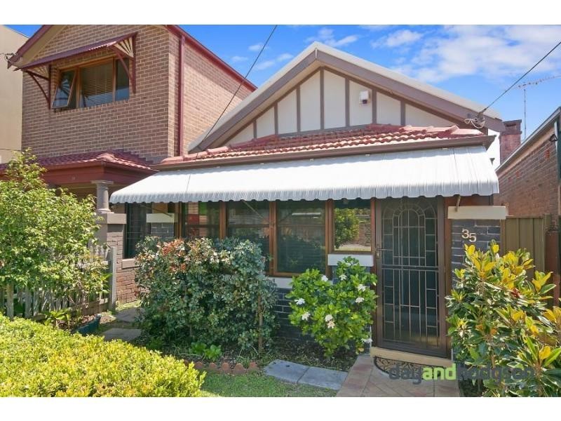 35 Thompson Street, Earlwood NSW 2206