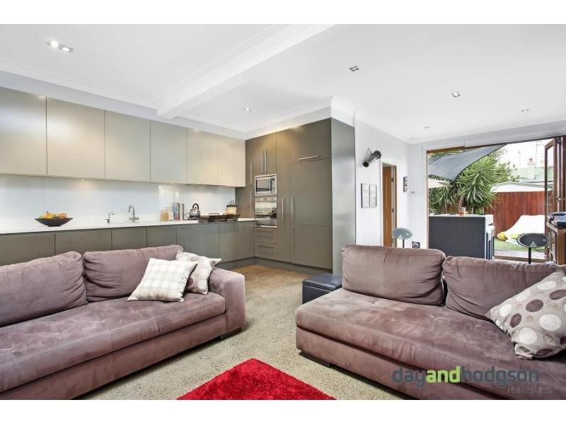 82 Grove Street, St Peters NSW 2044