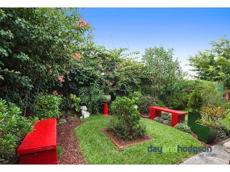 32 Unwins Bridge Road, St Peters NSW 2044