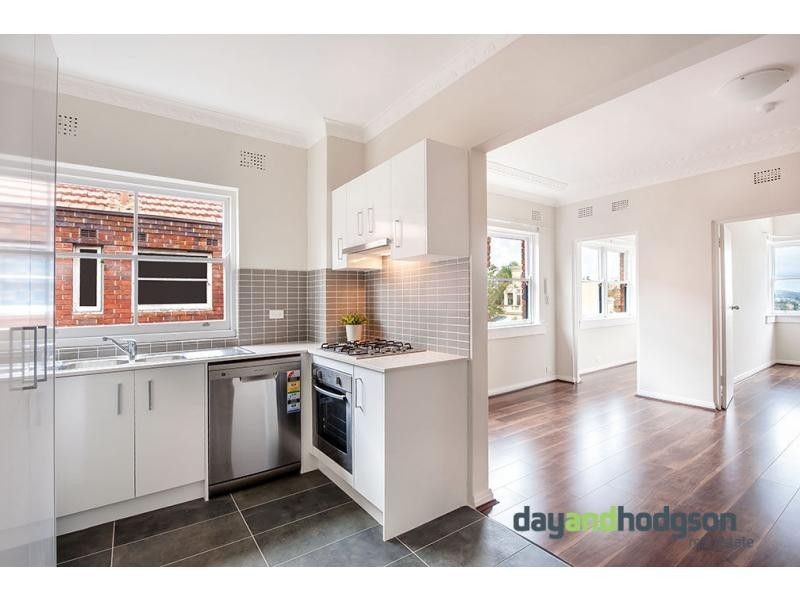 9/123 Old South Head Road, Bondi Junction NSW 2022