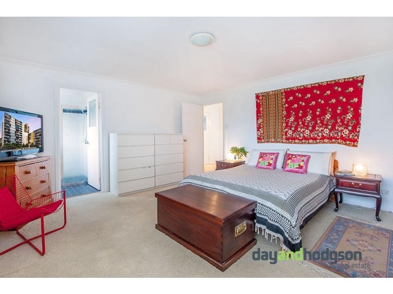 6 Young Street, Tempe NSW 2044