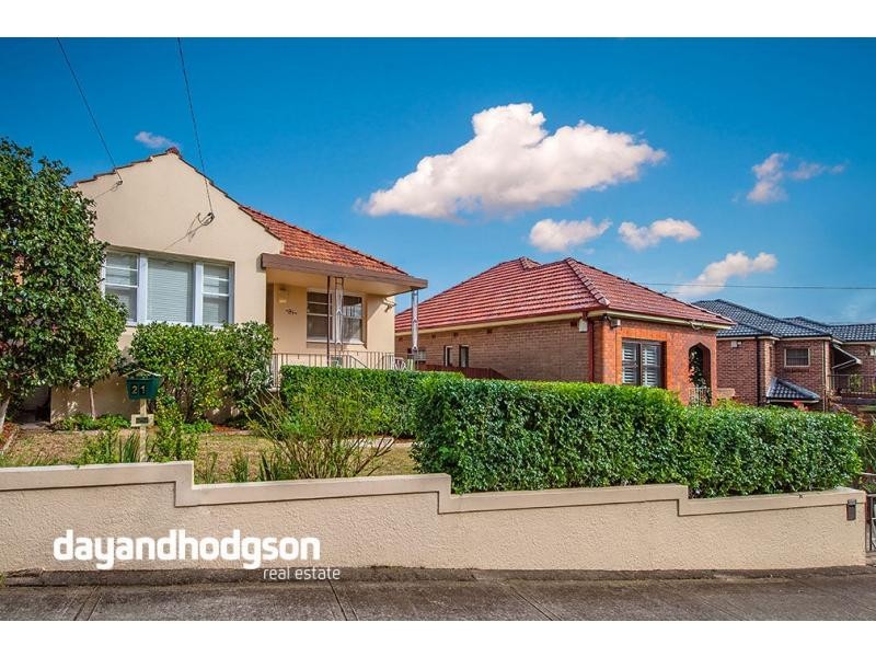21 Glenview Avenue, Earlwood NSW 2206