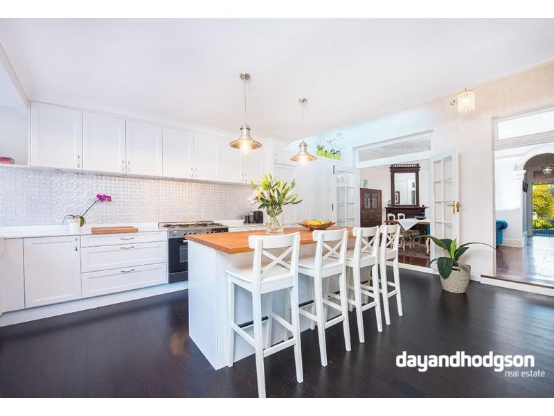 19 Roberts Street, St Peters NSW 2044