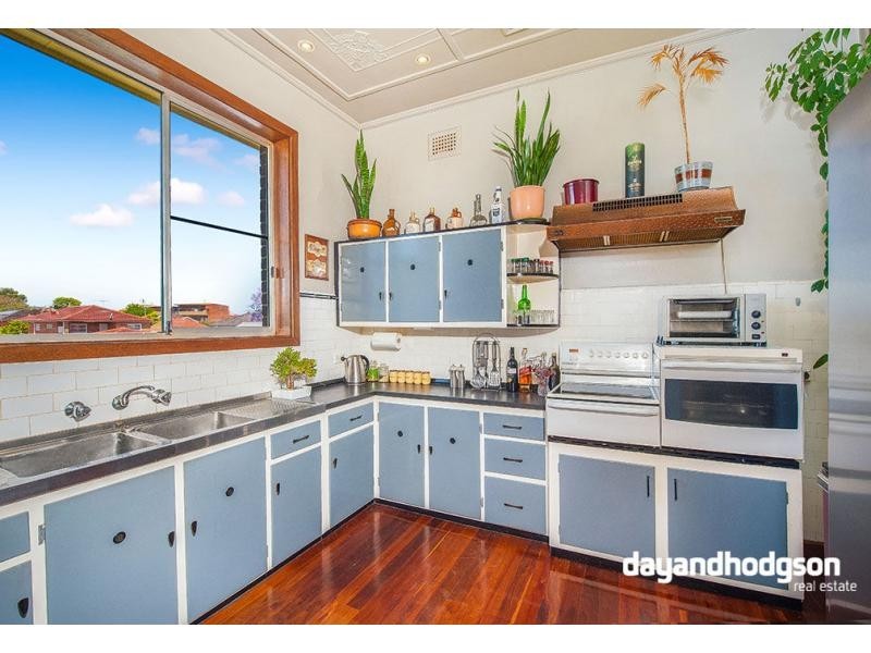 28 Collingwood Avenue, Earlwood NSW 2206