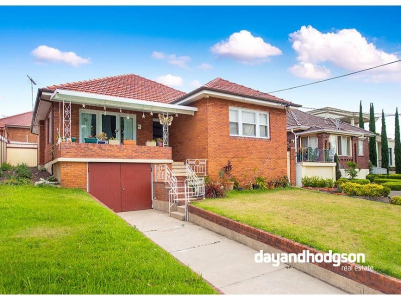 4 Earlwood Crescent, Bardwell Park NSW 2207