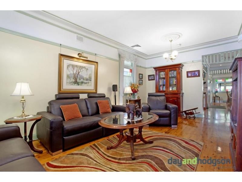 88 Grove Street, St Peters NSW 2044