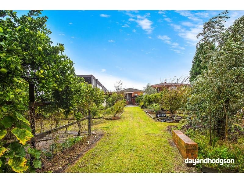 32 Narani Crescent, Earlwood NSW 2206