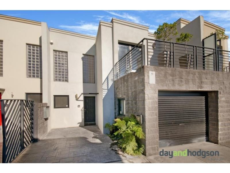 14 Farrow Lane, Tempe NSW 2044