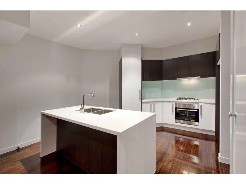 2/49 Golden Avenue, Bonbeach VIC 3196