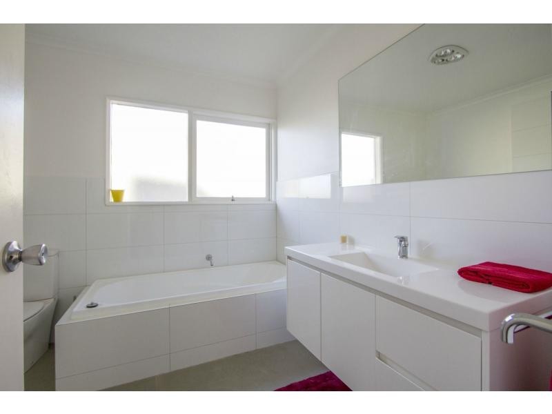 32 Melaleuca Drive, Carrum VIC 3197