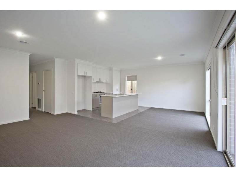 21/20 Robin Drive, Carrum Downs VIC 3201