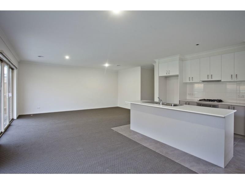 21/20 Robin Drive, Carrum Downs VIC 3201