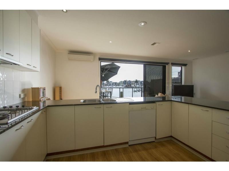 27 Scarborough Drive, Patterson Lakes VIC 3197