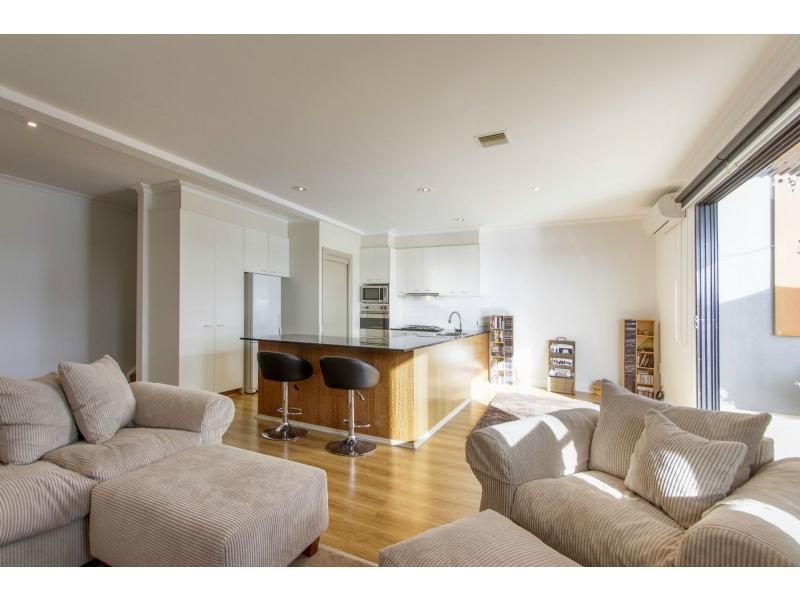 27 Scarborough Drive, Patterson Lakes VIC 3197