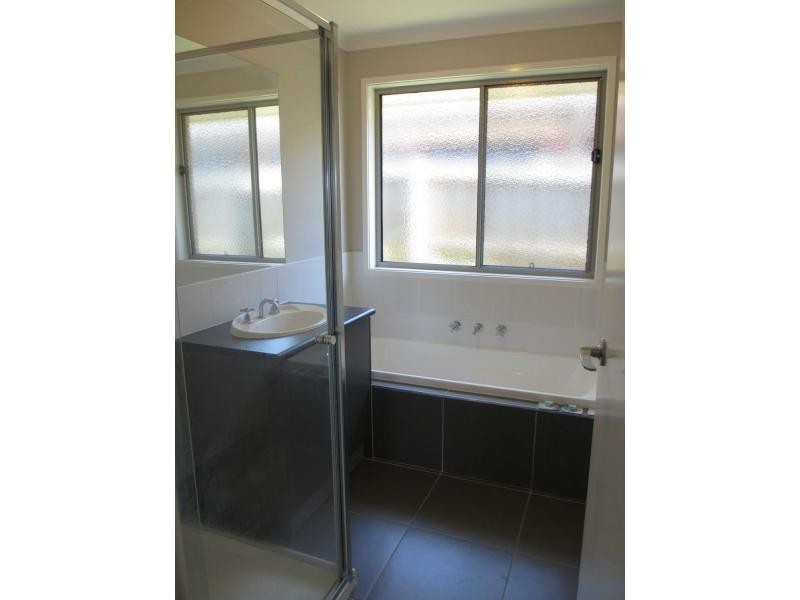 8 Pagett Road, Carrum Downs VIC 3201