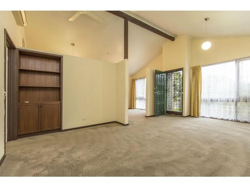 8 Chelbara Court, Chelsea VIC 3196