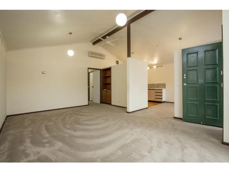 8 Chelbara Court, Chelsea VIC 3196