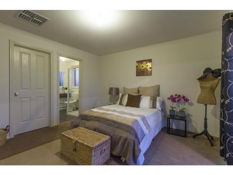 38 Harbour Drive, Patterson Lakes VIC 3197