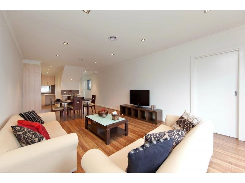 8 Avon Street, Noble Park VIC 3174