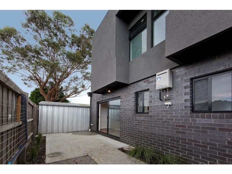 8 Avon Street, Noble Park VIC 3174