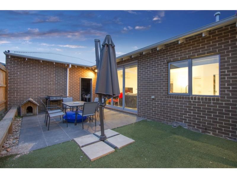 2/74 Broadway, Bonbeach VIC 3196