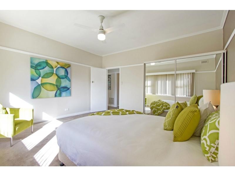 70 Embankment Grove, Chelsea VIC 3196