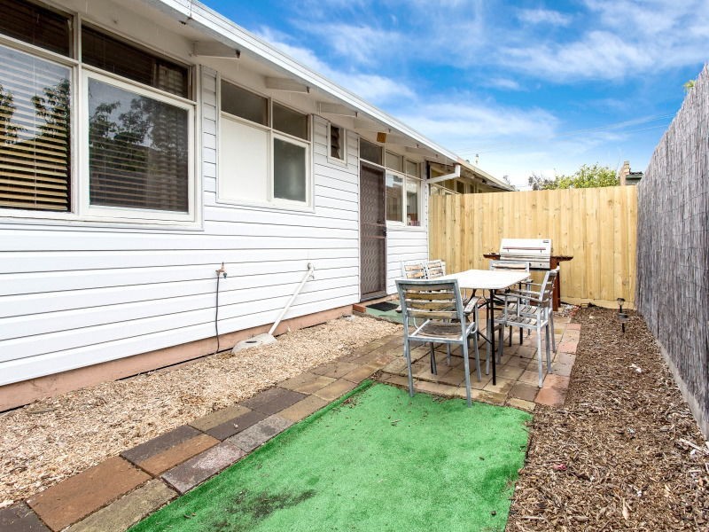 2/1-3 Berry Avenue, Edithvale VIC 3196