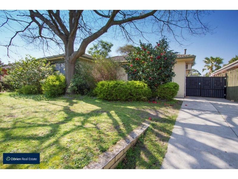 13 Moomba Avenue, Seaford VIC 3198