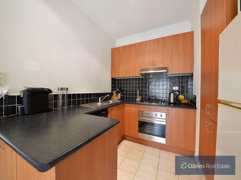 4/18 East Road, Seaford VIC 3198