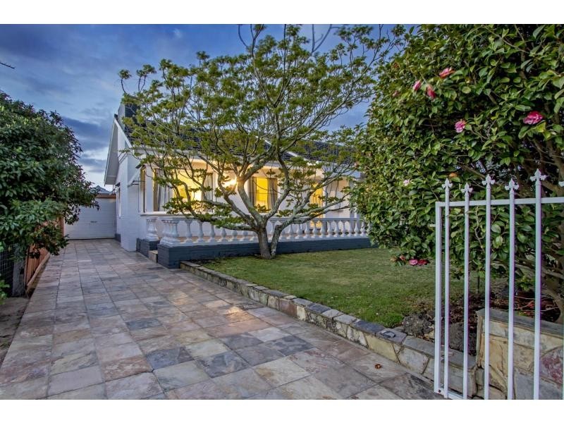 17 Mernda Avenue, Bonbeach VIC 3196