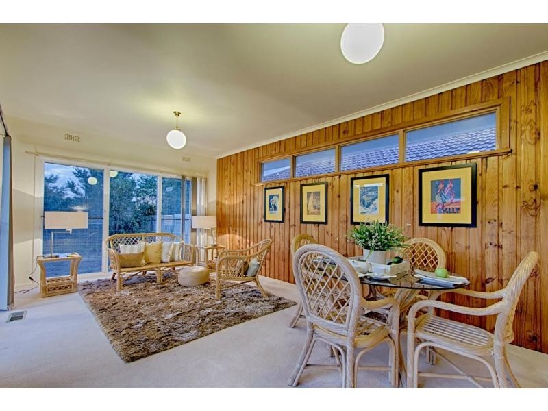 17 Mernda Avenue, Bonbeach VIC 3196