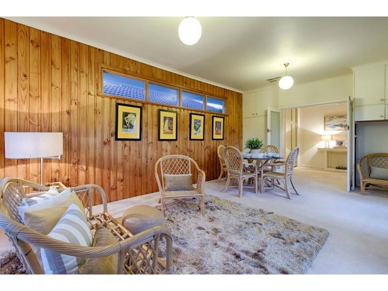 17 Mernda Avenue, Bonbeach VIC 3196