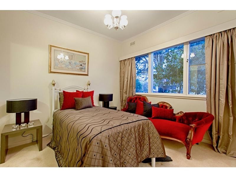 17 Mernda Avenue, Bonbeach VIC 3196