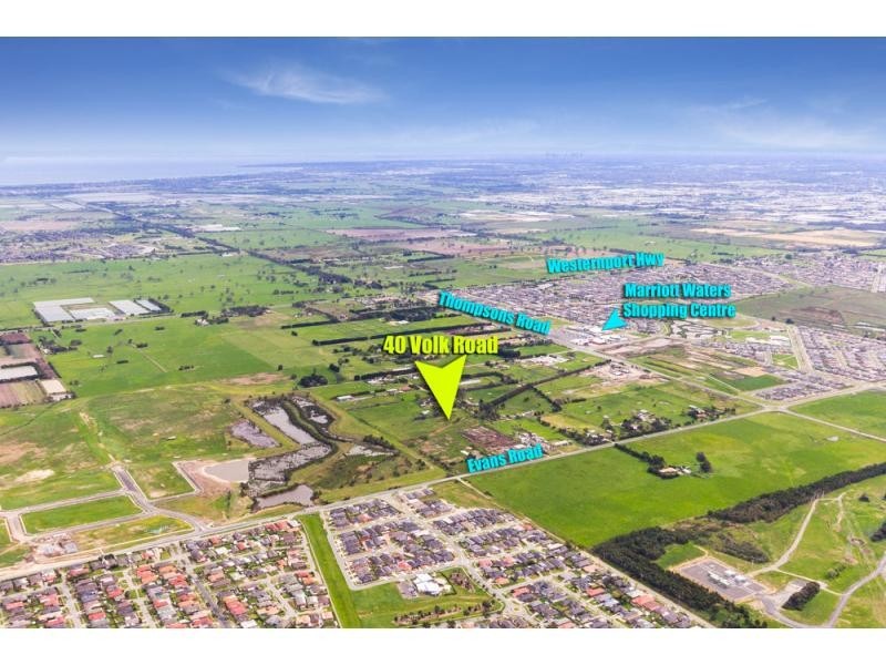 40 Volk Road, Cranbourne West VIC 3977